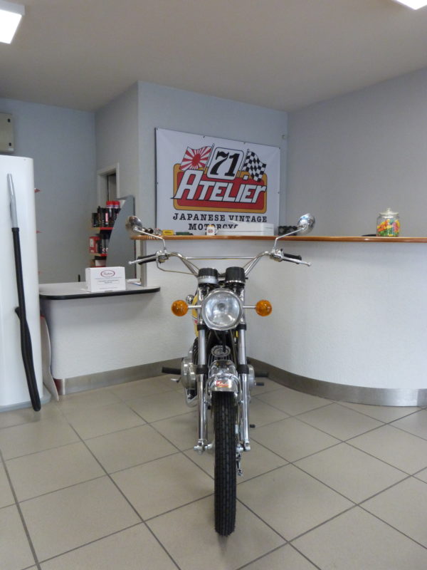 Suzuki T 250 – Image 9