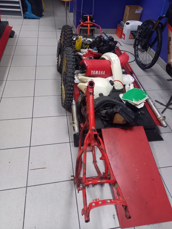 Yamaha YZ 250 – Image 13