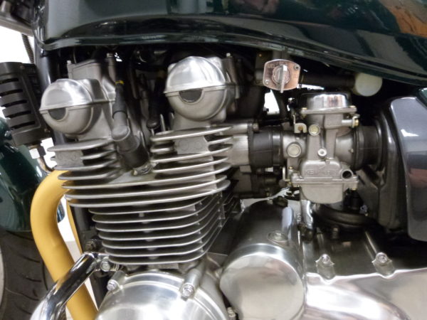 Kawasaki Zephyr 750 – Image 10
