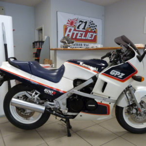 Kawasaki GPZ 600 R
